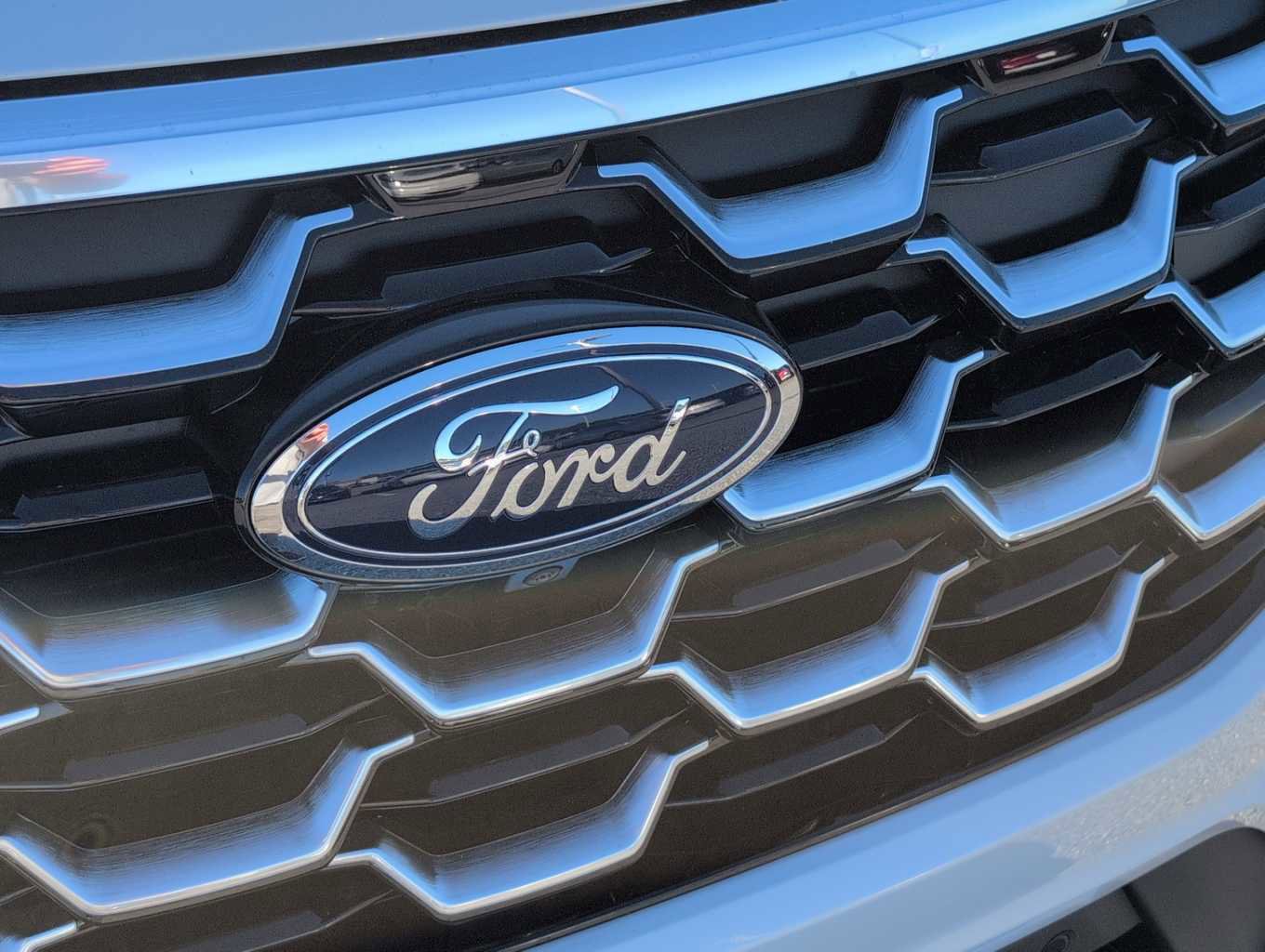 New 2025 Ford Explorer Platinum image 4