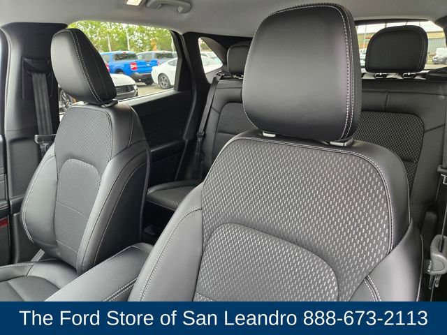 New 2025 Ford Escape SE image 17