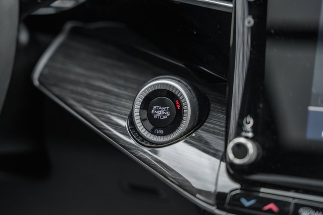 Used 2022 Jeep Wagoneer Series III w/ Premium Group I image 30