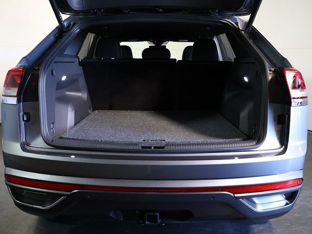 Used 2025 Volkswagen Atlas Cross Sport SE AWD/4WD image 30