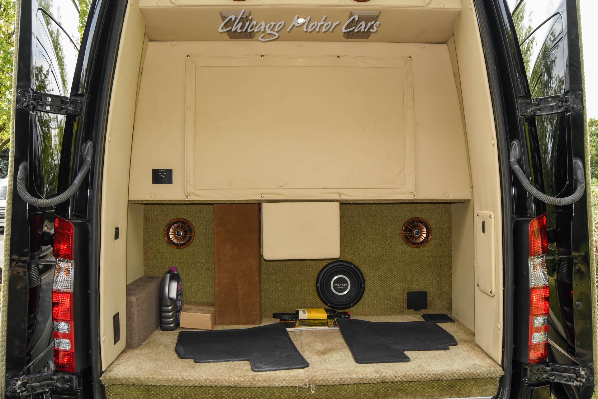 Used 2011 Freightliner Sprinter 2500 RWD image 39