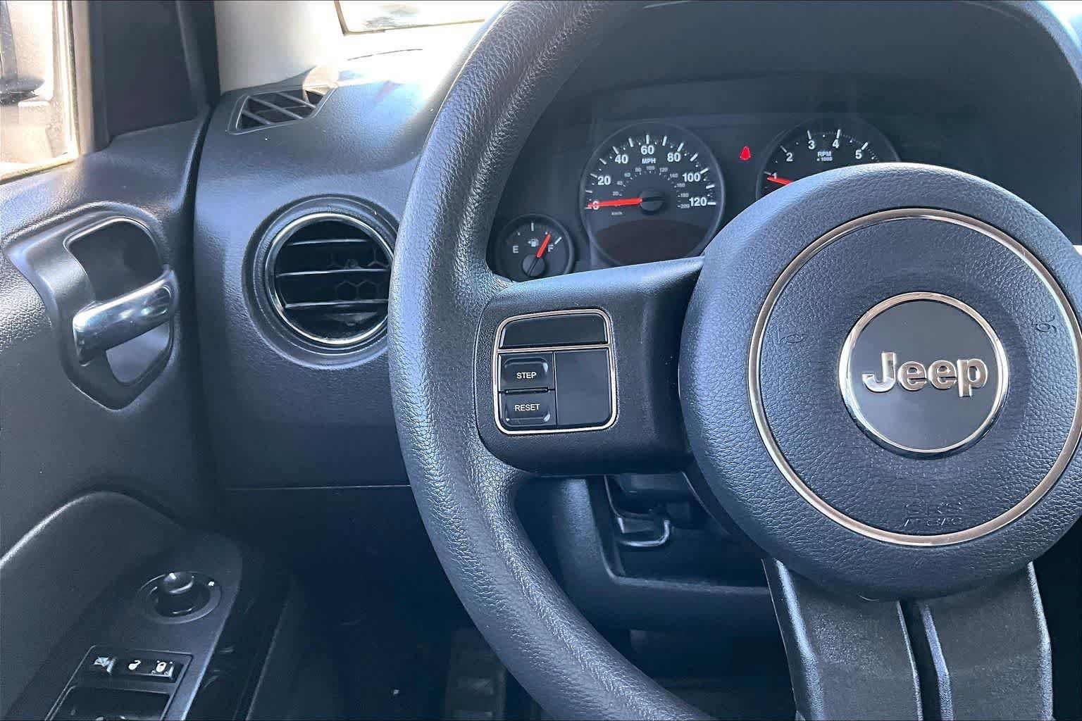 Used 2012 Jeep Compass Sport AWD/4WD image 25