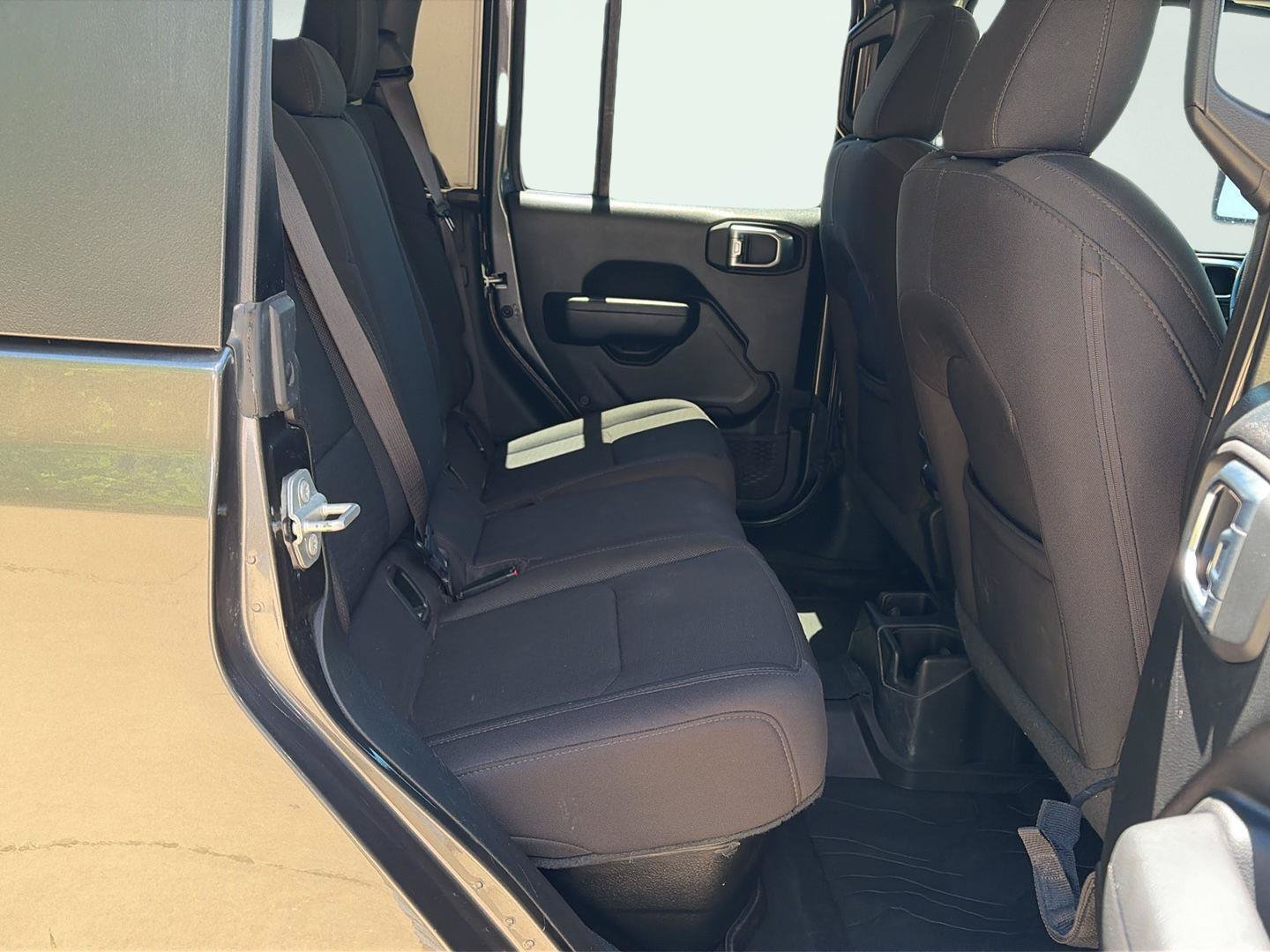 Used 2022 Jeep Gladiator Mojave AWD/4WD image 22