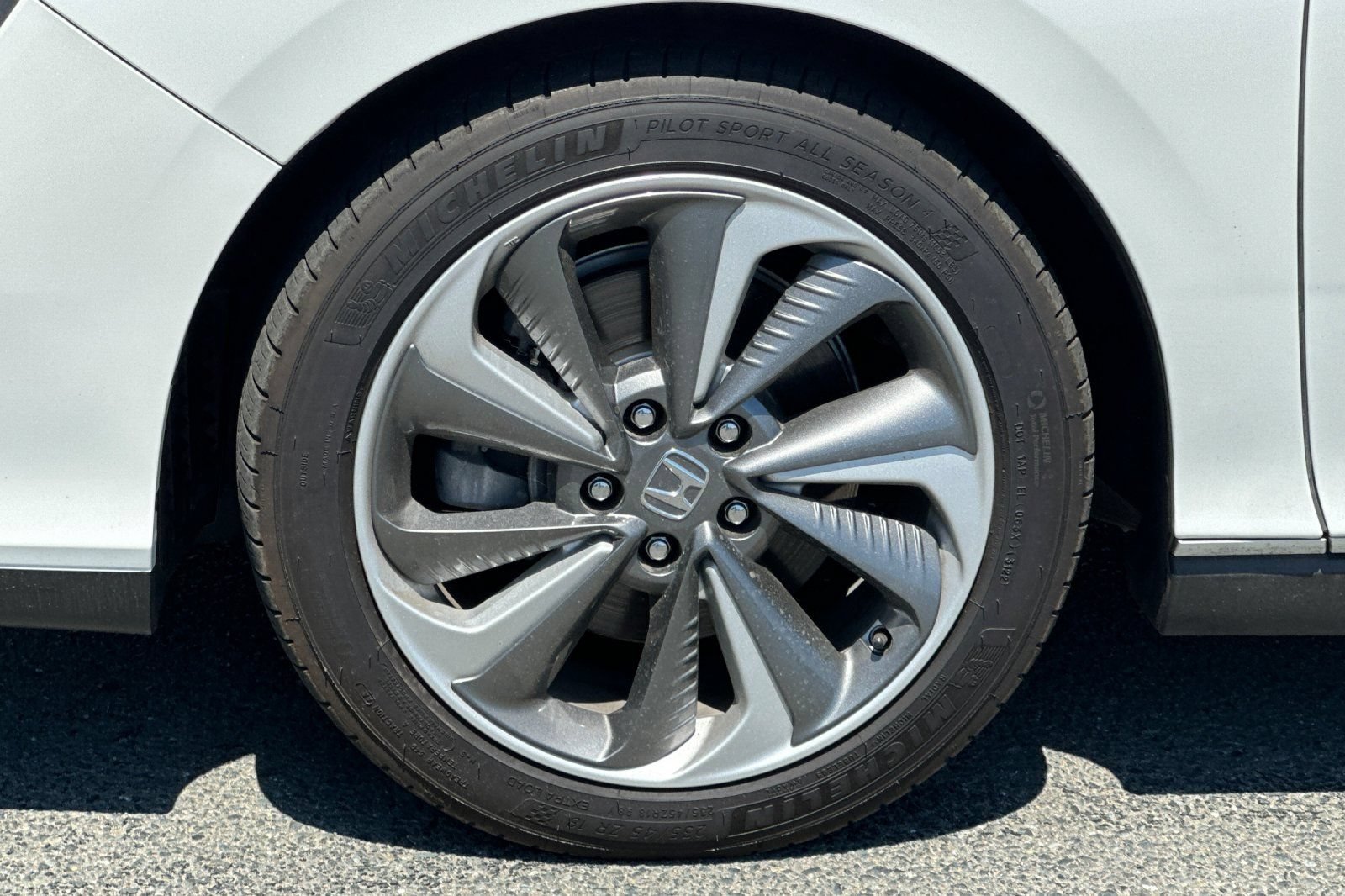 Used 2020 Honda Clarity Touring image 25