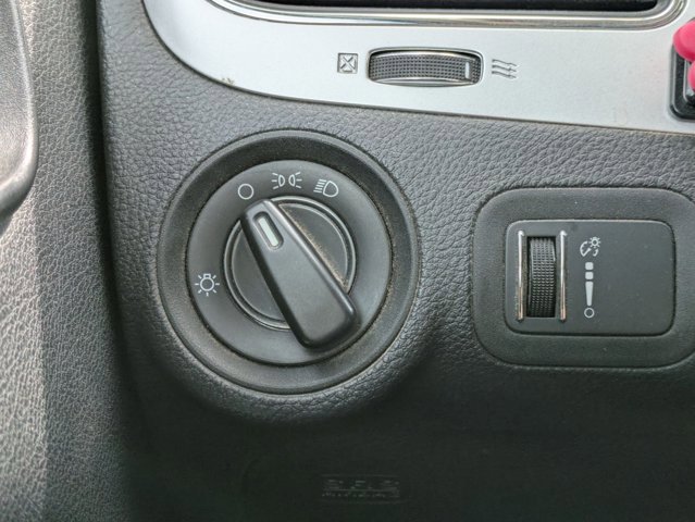 Used 2014 Dodge Journey SE w/ Flexible Seating Group image 11