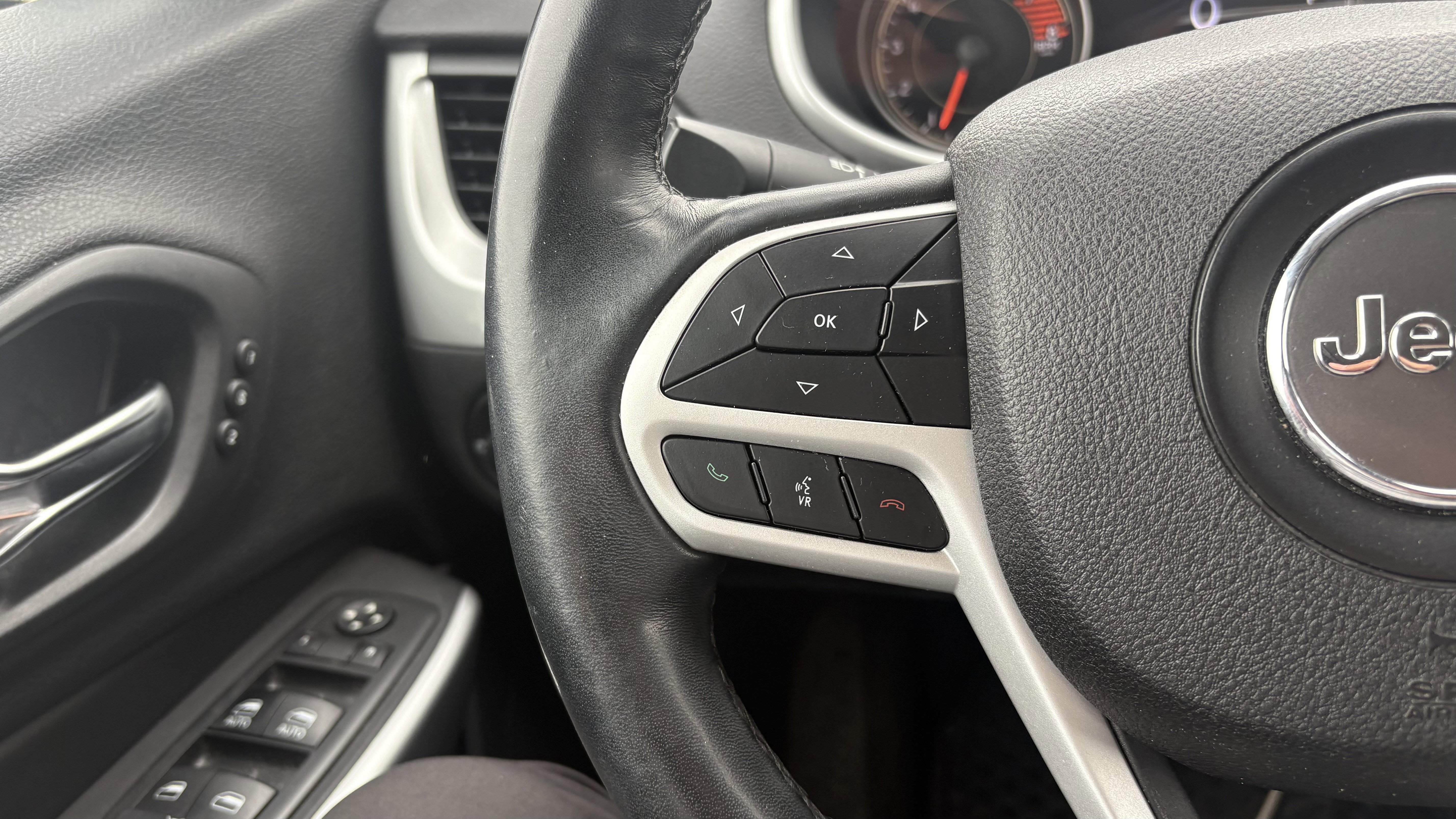 Used 2018 Jeep Cherokee Trailhawk w/ Quick Order Package 27L image 20