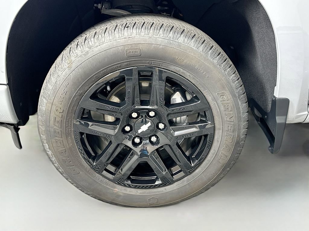 Used 2024 Chevrolet Silverado 1500 Custom RWD image 30