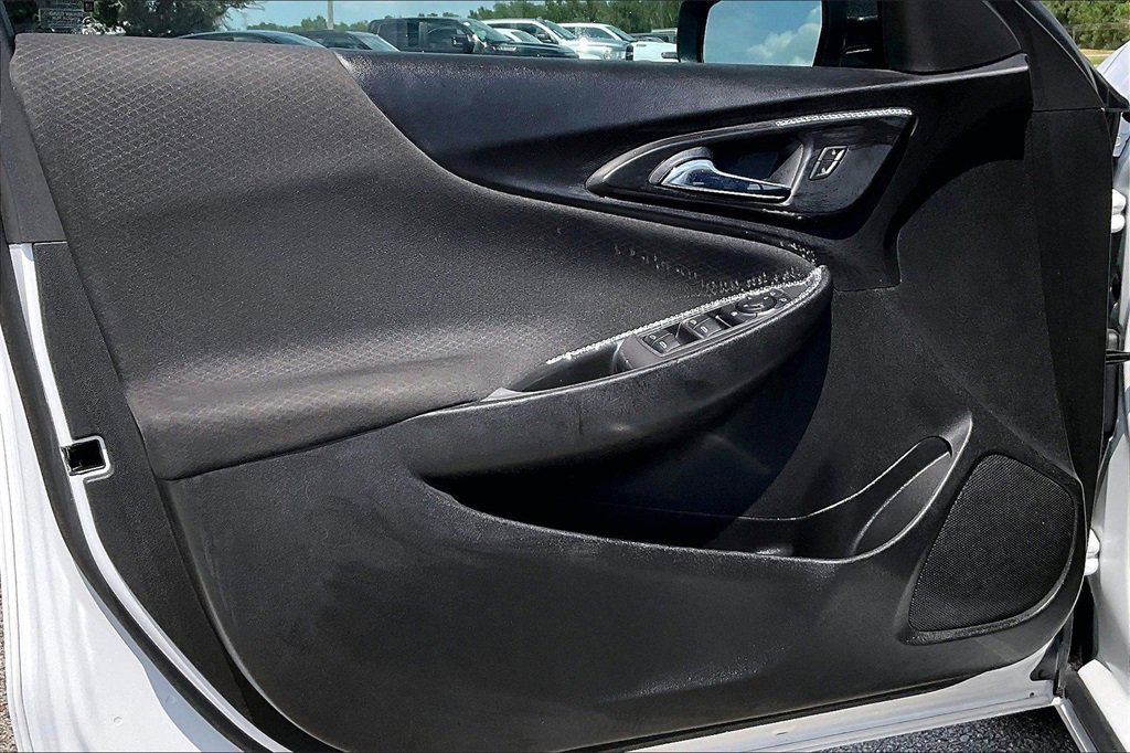 Used 2020 Chevrolet Malibu LS image 17