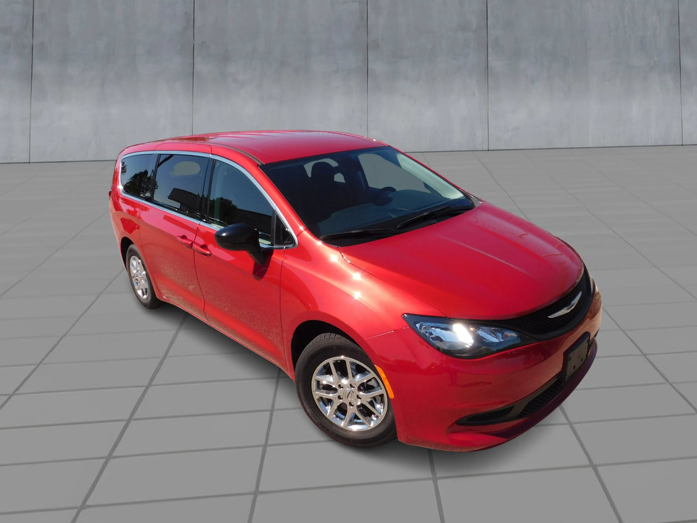 Used 2024 Chrysler Voyager LX FWD image 2