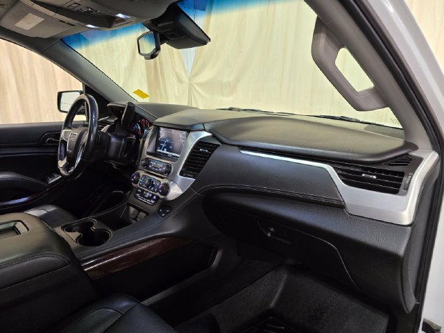 Used 2018 GMC Yukon XL SLT w/ Open Road Package AWD/4WD image 40