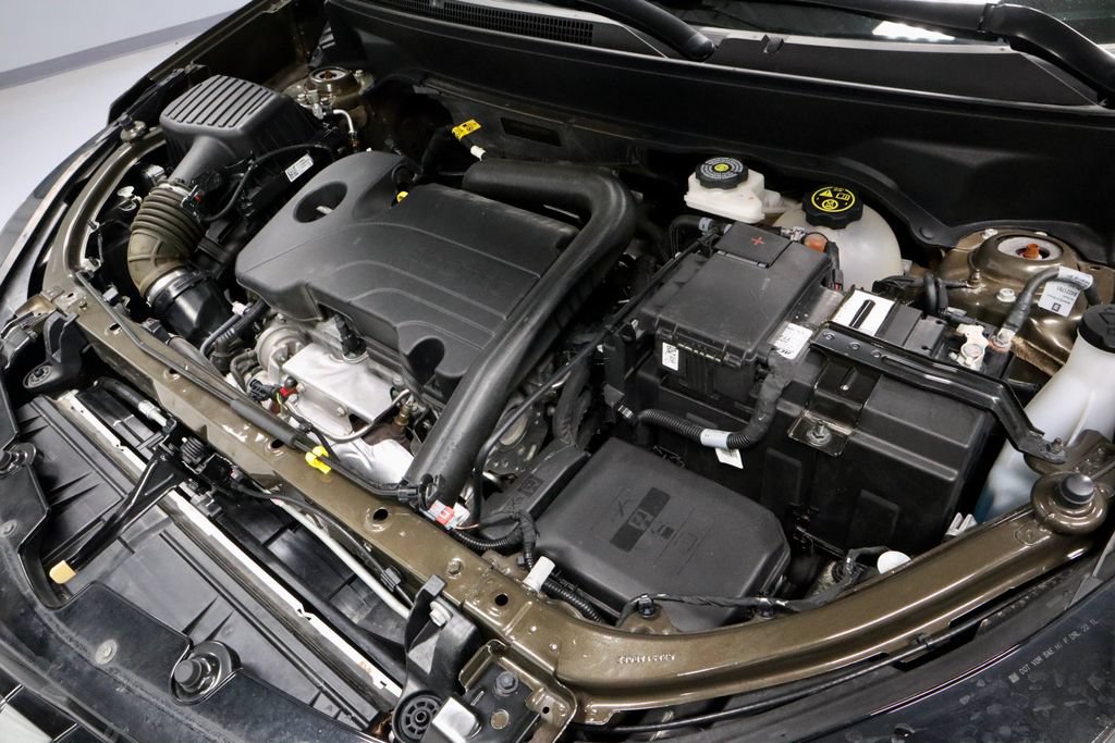 Used 2024 Chevrolet Equinox RS FWD image 18