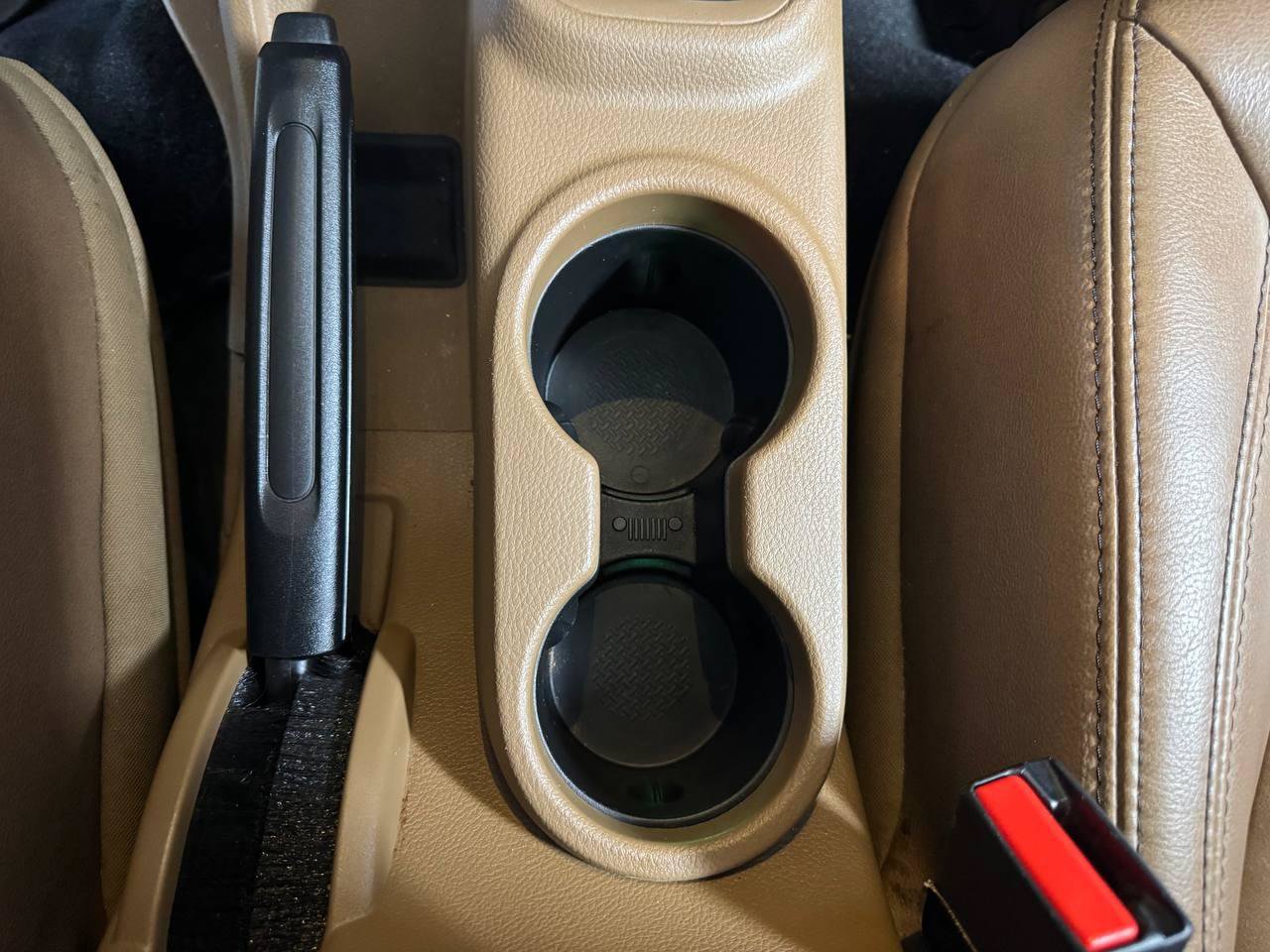 Used 2015 Jeep Wrangler Rubicon w/ Power Convenience Group AWD/4WD image 26