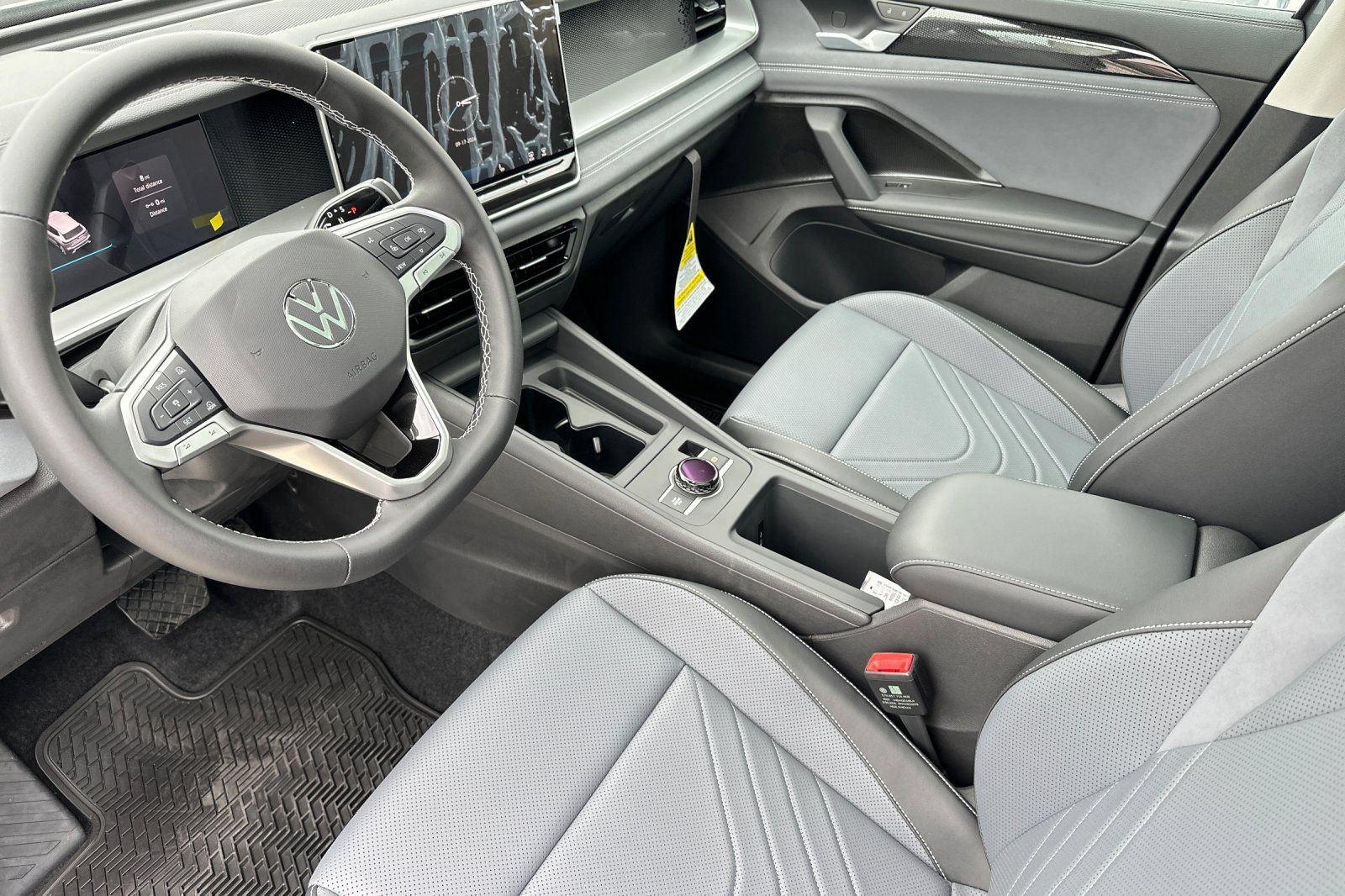 New 2026 Volkswagen Tiguan SE AWD/4WD image 10