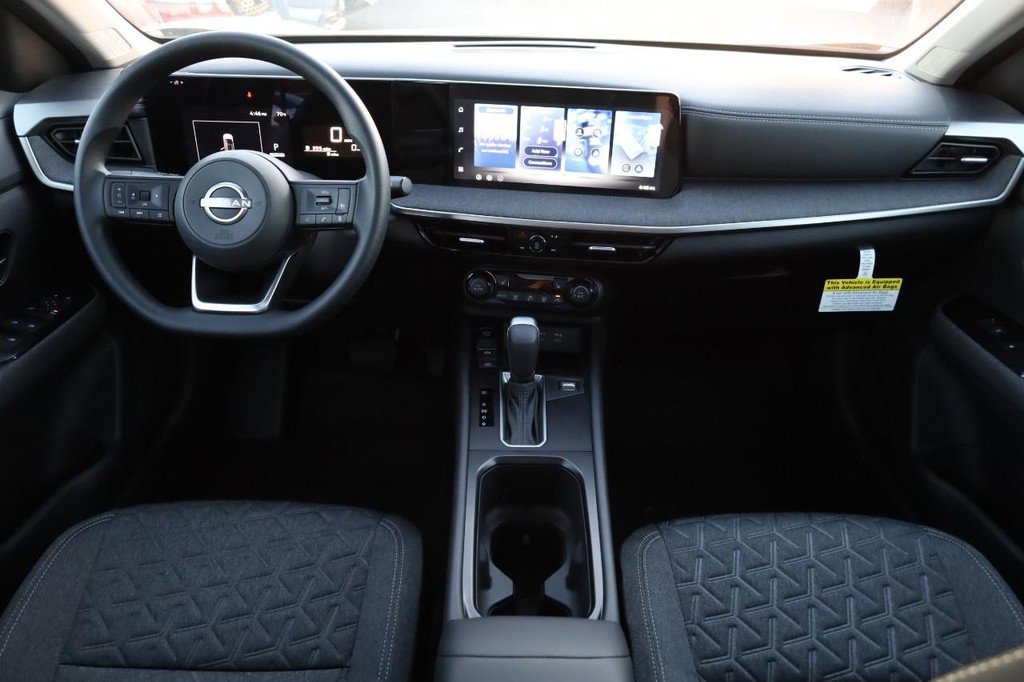 New 2026 Nissan Kicks SV w/ SV Premium Package image 24