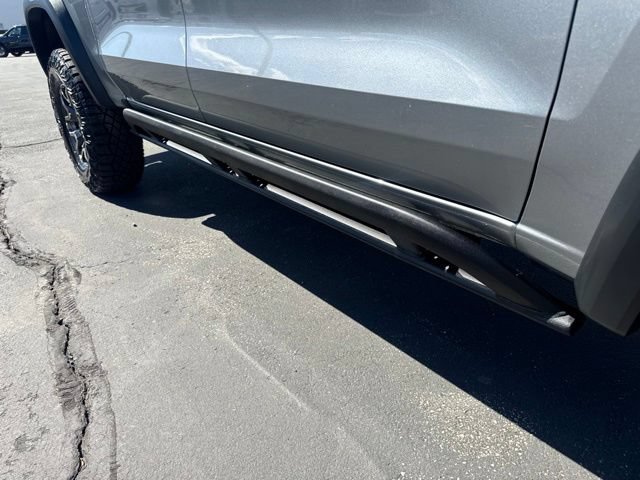 Used 2026 Chevrolet Colorado ZR2 w/ Technology Package AWD/4WD image 11