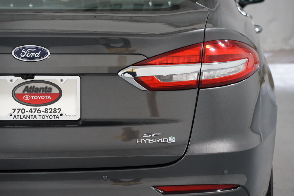Used 2020 Ford Fusion SE FWD image 10