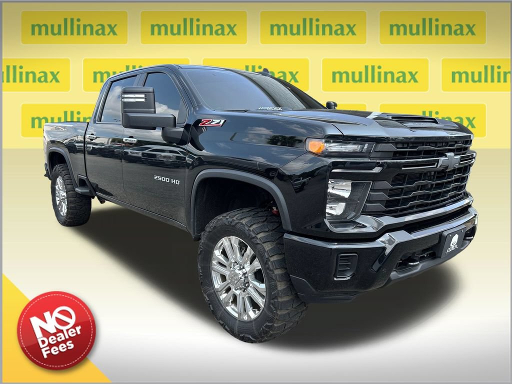 Used 2025 Chevrolet Silverado 2500 Custom w/ Z71 Off-Road Package AWD/4WD image 1