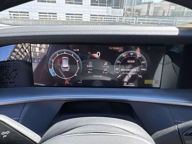 New 2026 Volkswagen Tiguan SE R-Line FWD image 18