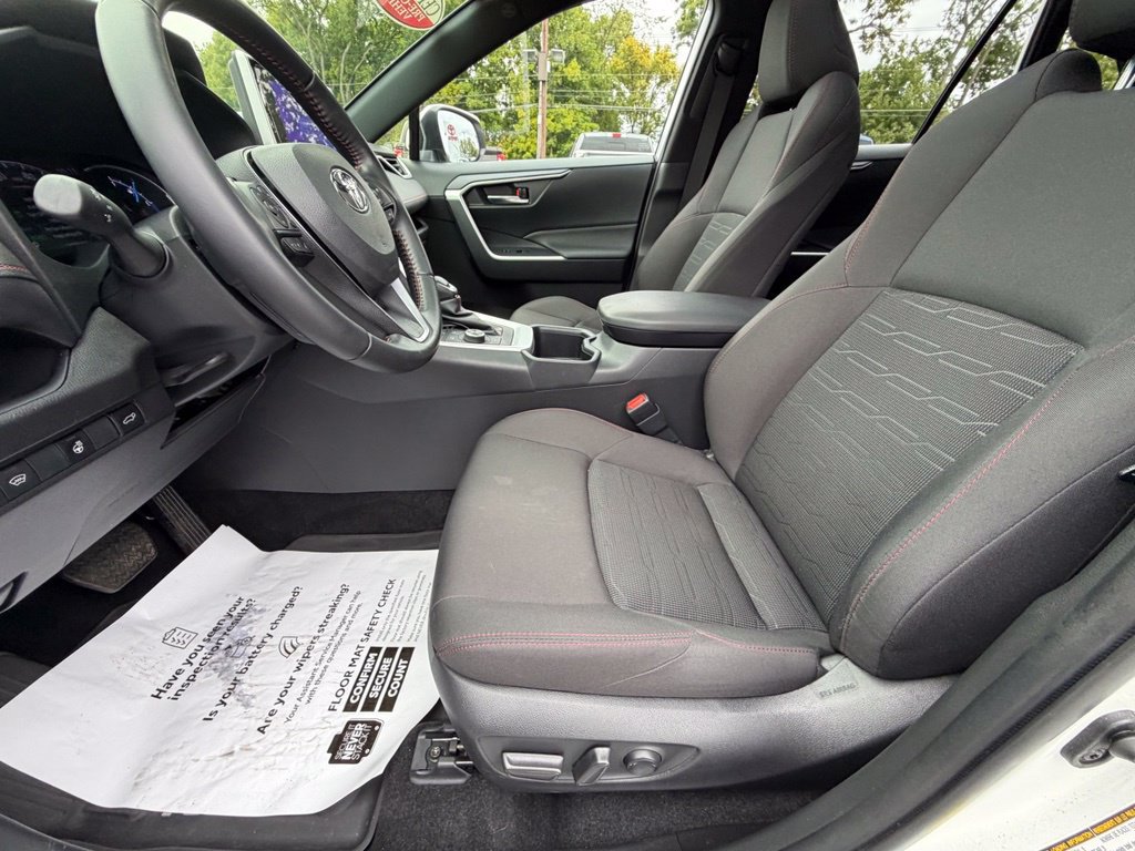 Used 2023 Toyota RAV4 SE w/ Weather & Moonroof Package AWD/4WD image 11