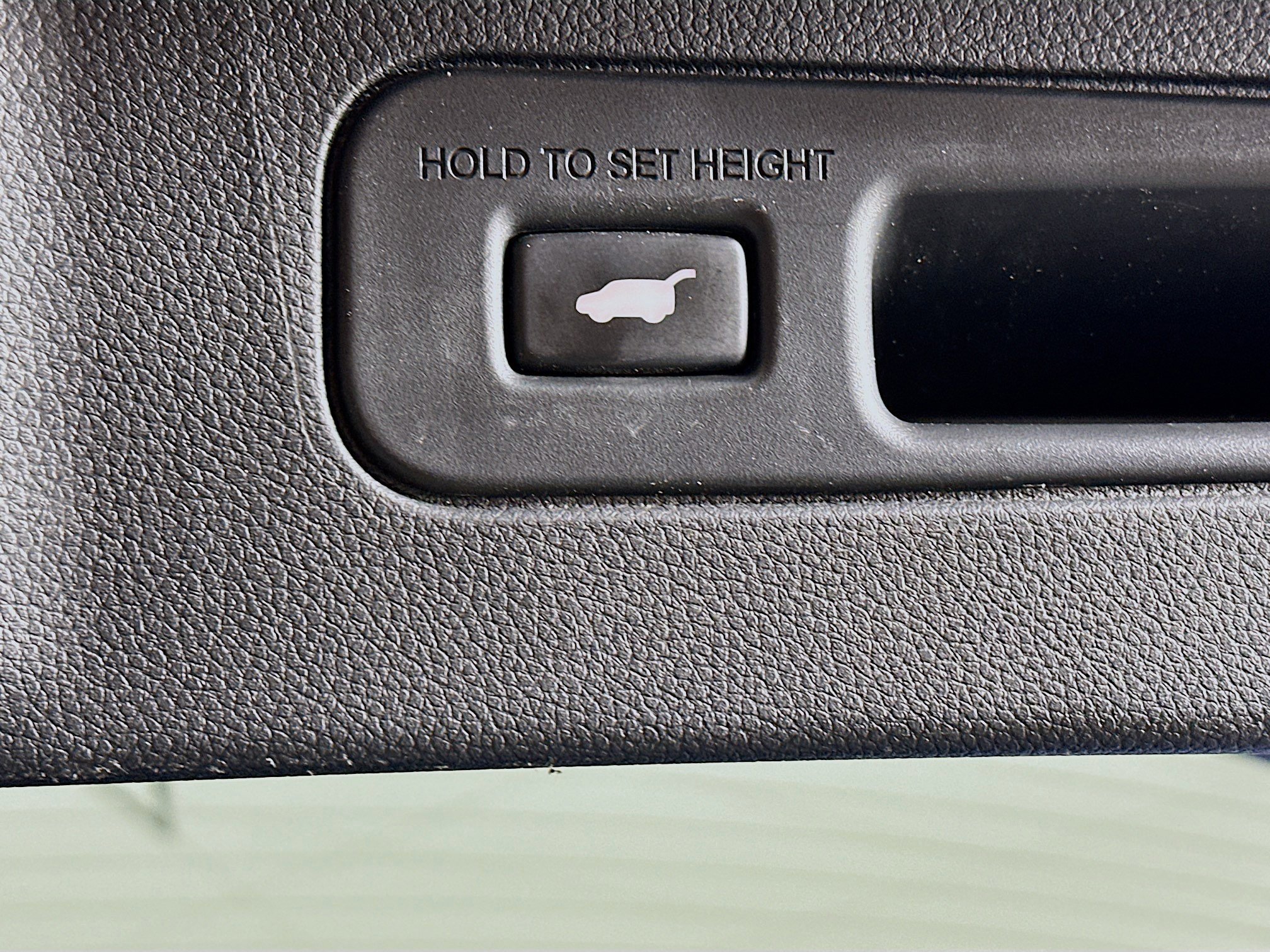 Used 2025 Honda Pilot TrailSport image 30