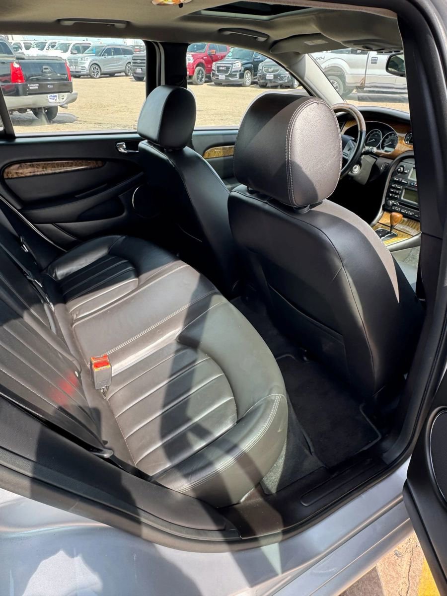 Used 2005 Jaguar X-TYPE 3.0 image 16