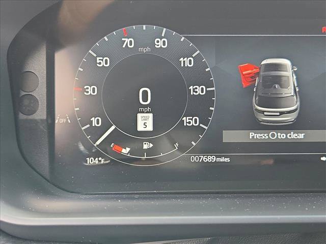 Used 2025 Land Rover Discovery Dynamic SE AWD/4WD image 14