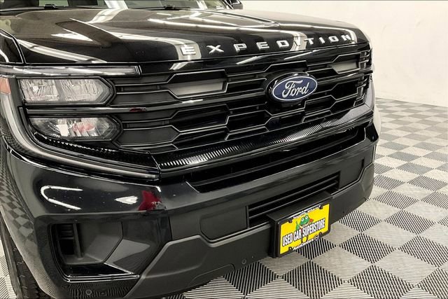 Used 2025 Ford Expedition Active image 36