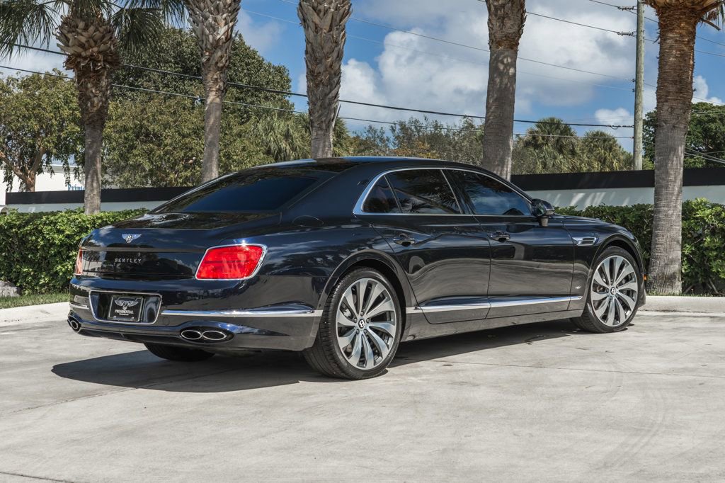 Used 2022 Bentley Flying Spur V8 image 8