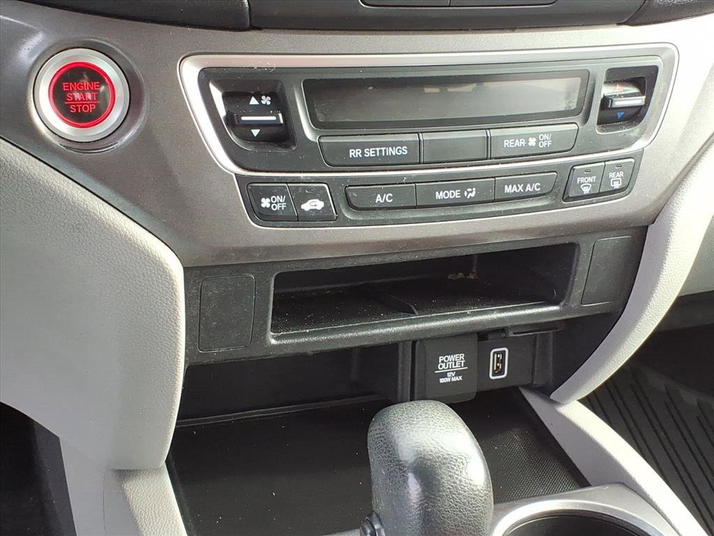 Used 2020 Honda Pilot LX image 18