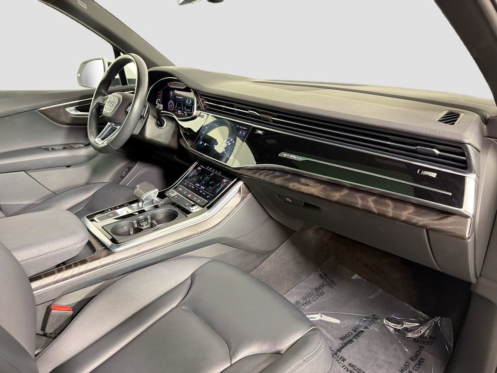 Used 2021 Audi Q7 2.0T Premium w/ Convenience Package AWD/4WD image 31