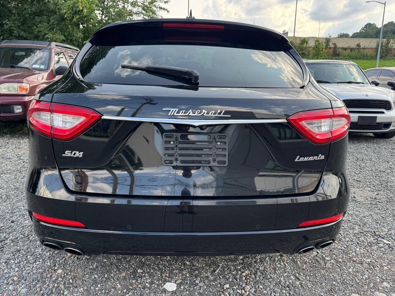 Used 2020 Maserati Levante S AWD/4WD image 6