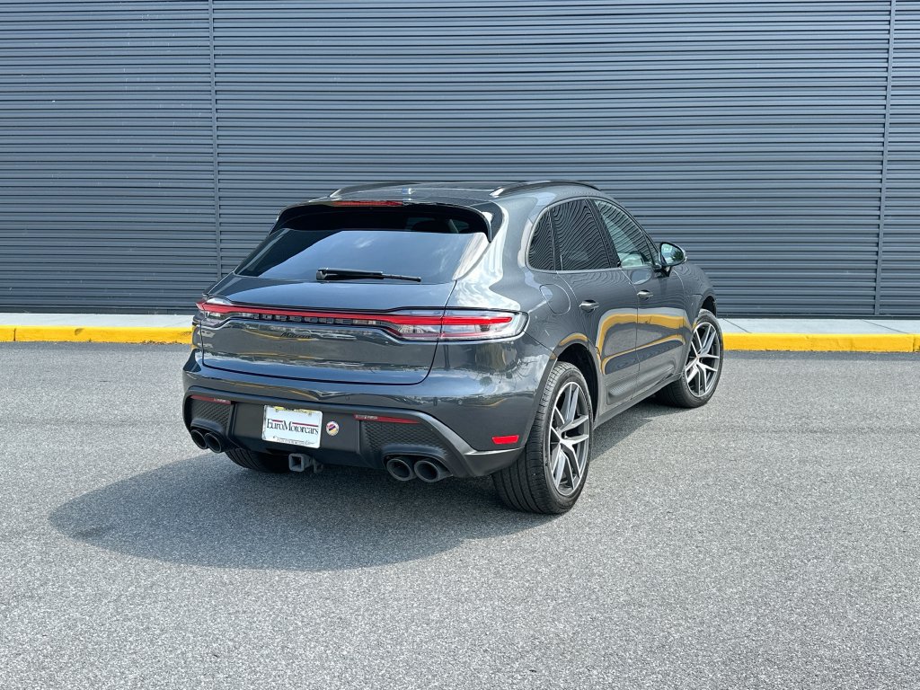 Certified 2024 Porsche Macan w/ Premium Plus Package AWD/4WD image 9