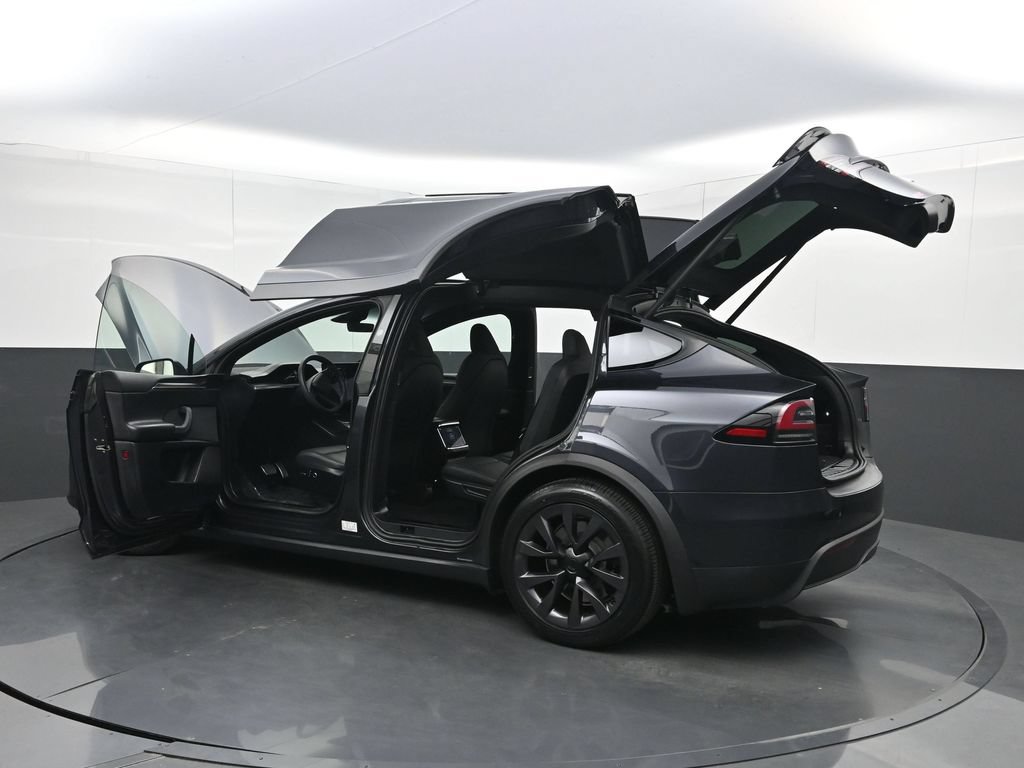 Used 2024 Tesla Model X AWD/4WD image 38