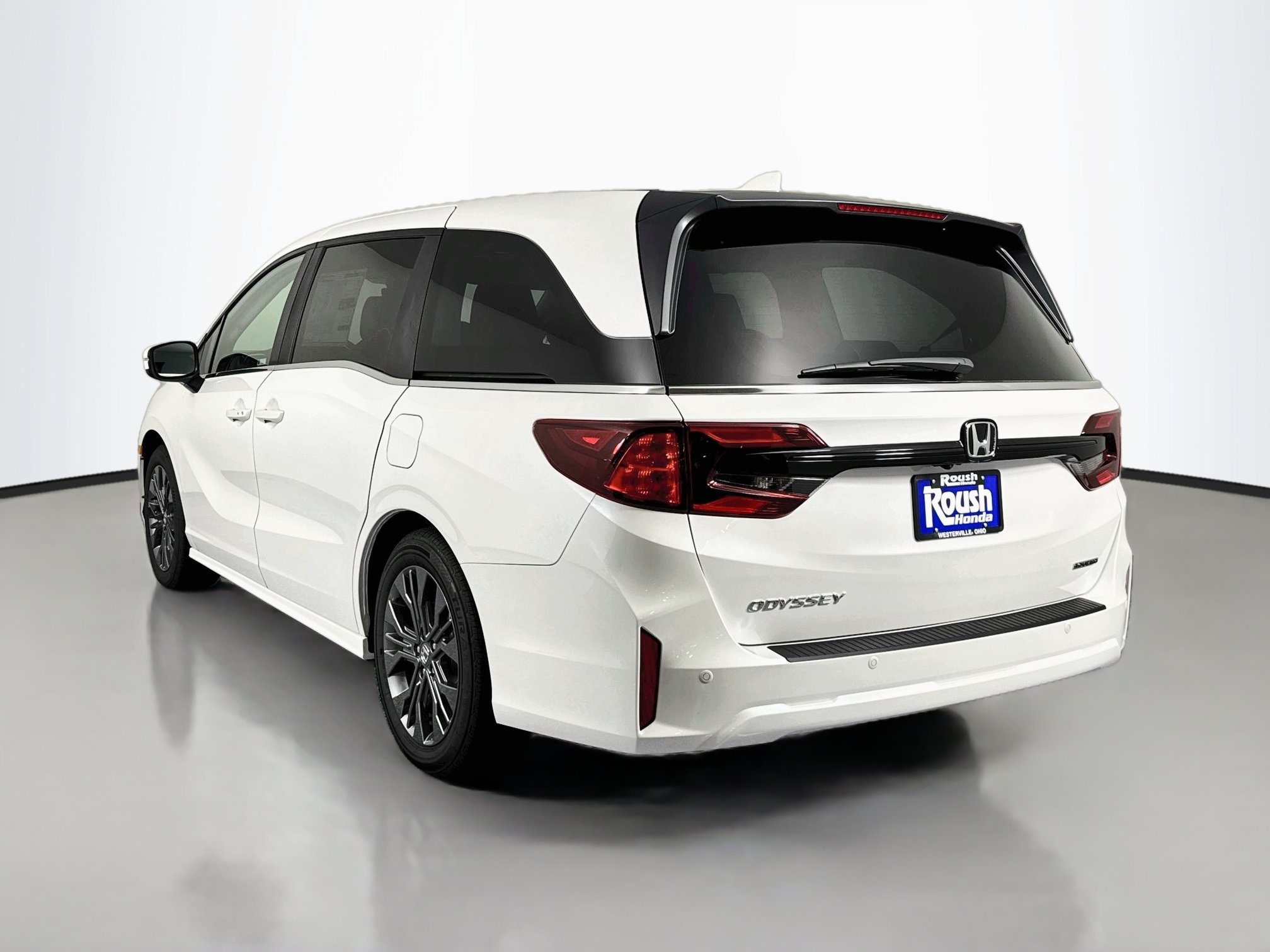 New 2027 Honda Odyssey Touring image 7