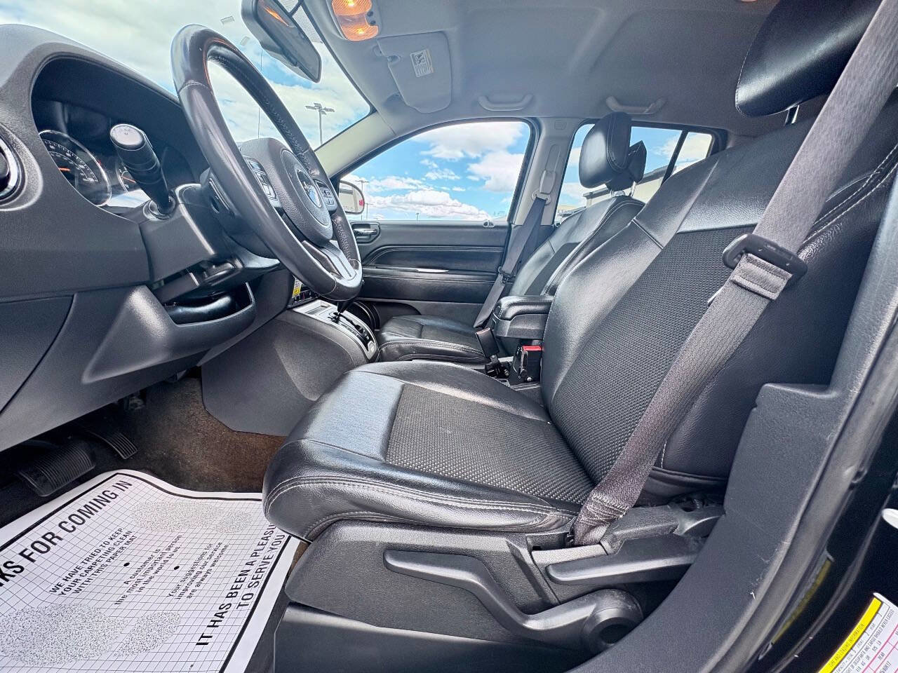 Used 2014 Jeep Compass Latitude FWD image 10