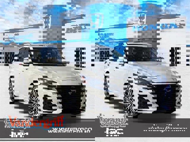 Used 2024 Nissan Altima 2.5 SL