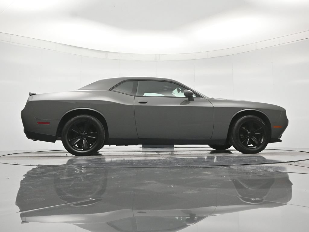 Used 2023 Dodge Challenger SXT RWD image 37