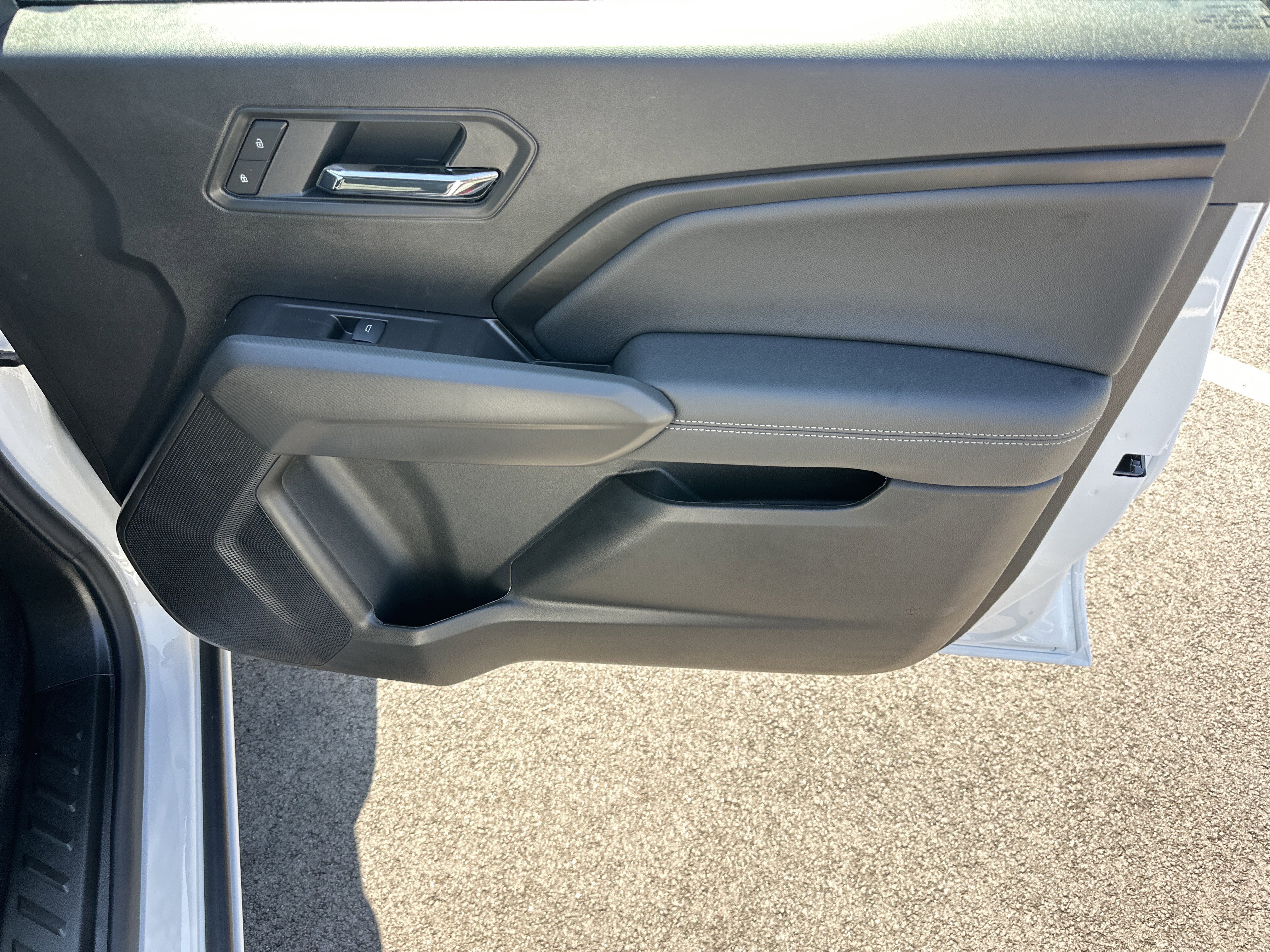 Used 2026 GMC Canyon Elevation image 15