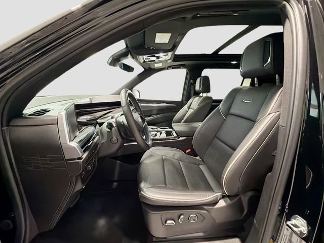 Certified 2025 Cadillac Escalade ESV Premium Luxury image 18