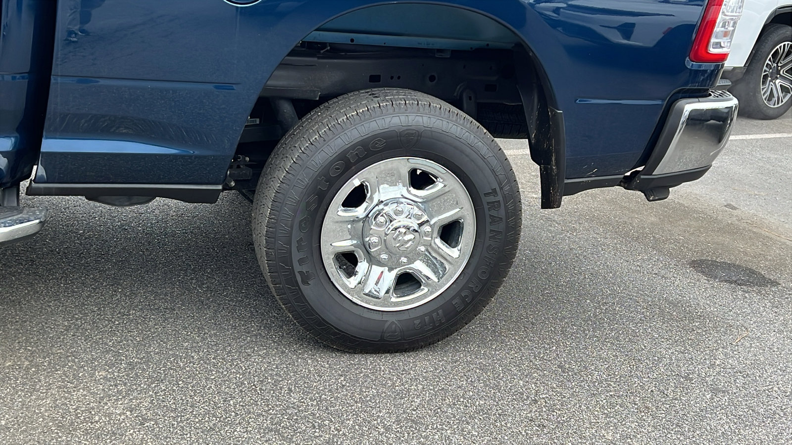 Used 2024 RAM 2500 Big Horn w/ Bed Utility Group image 12