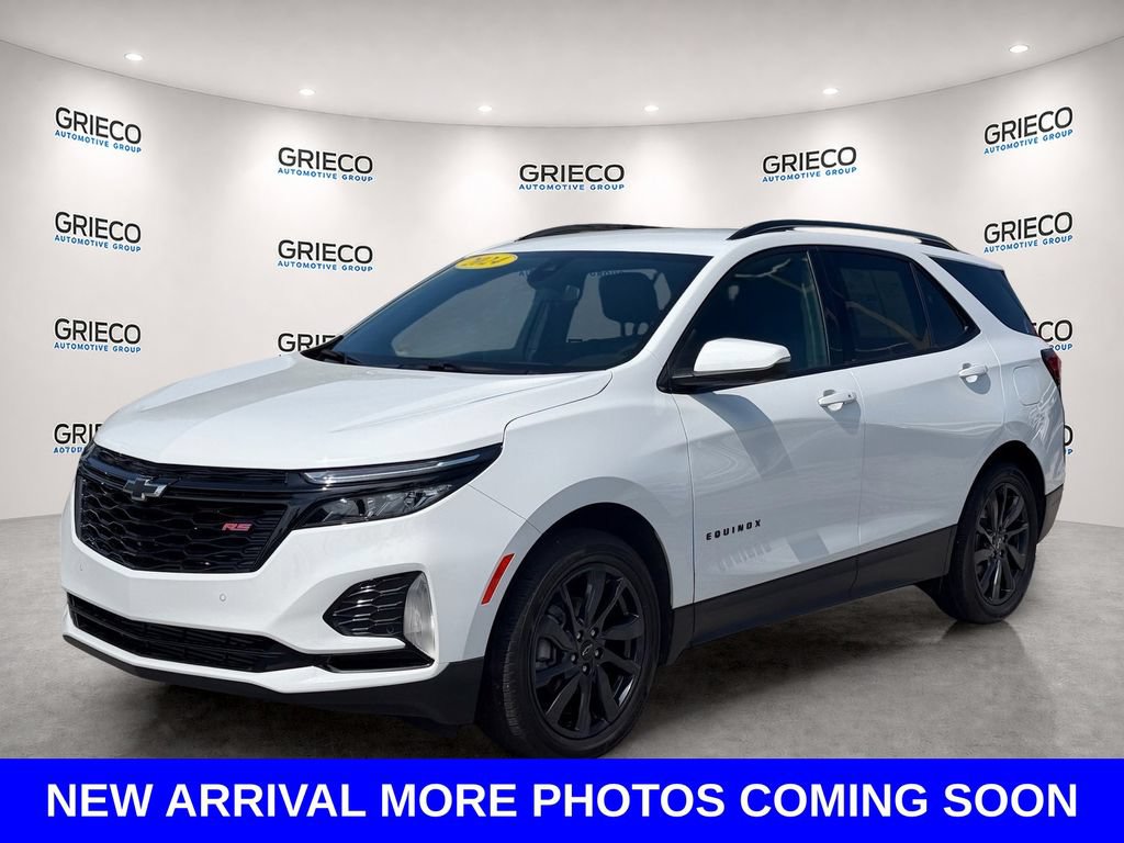 Used 2024 Chevrolet Equinox RS w/ RS Leather Package FWD image 3