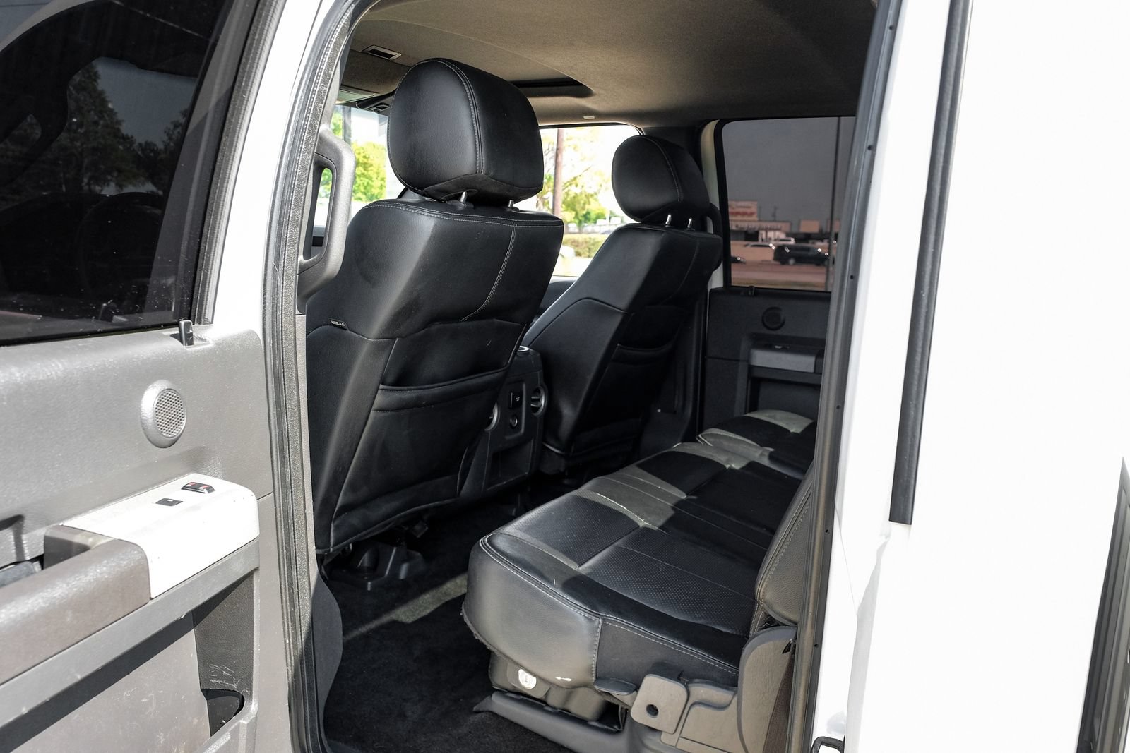 Used 2016 Ford F350 Lariat w/ Lariat Ultimate Package AWD/4WD image 40
