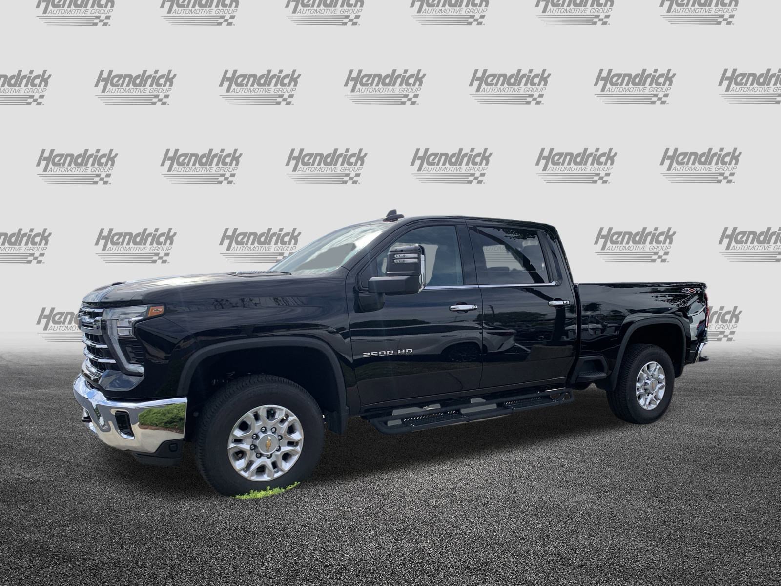 Used 2024 Chevrolet Silverado 2500 LTZ image 5