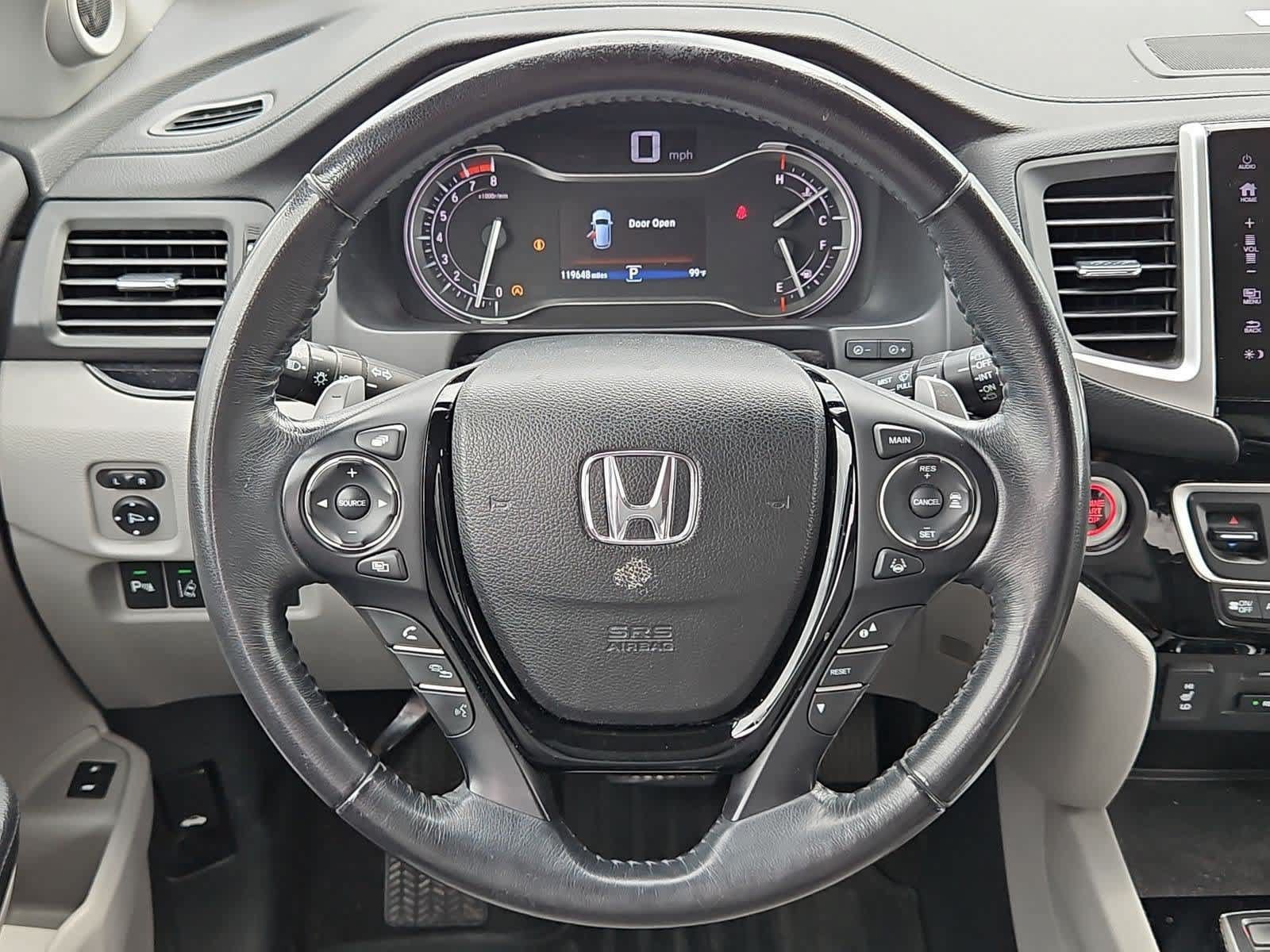 Used 2017 Honda Pilot Touring image 23