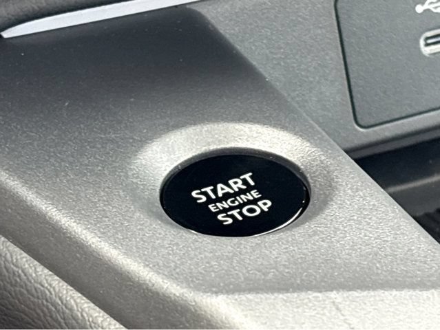 New 2026 Nissan Sentra SR w/ SR Premium Package FWD image 9