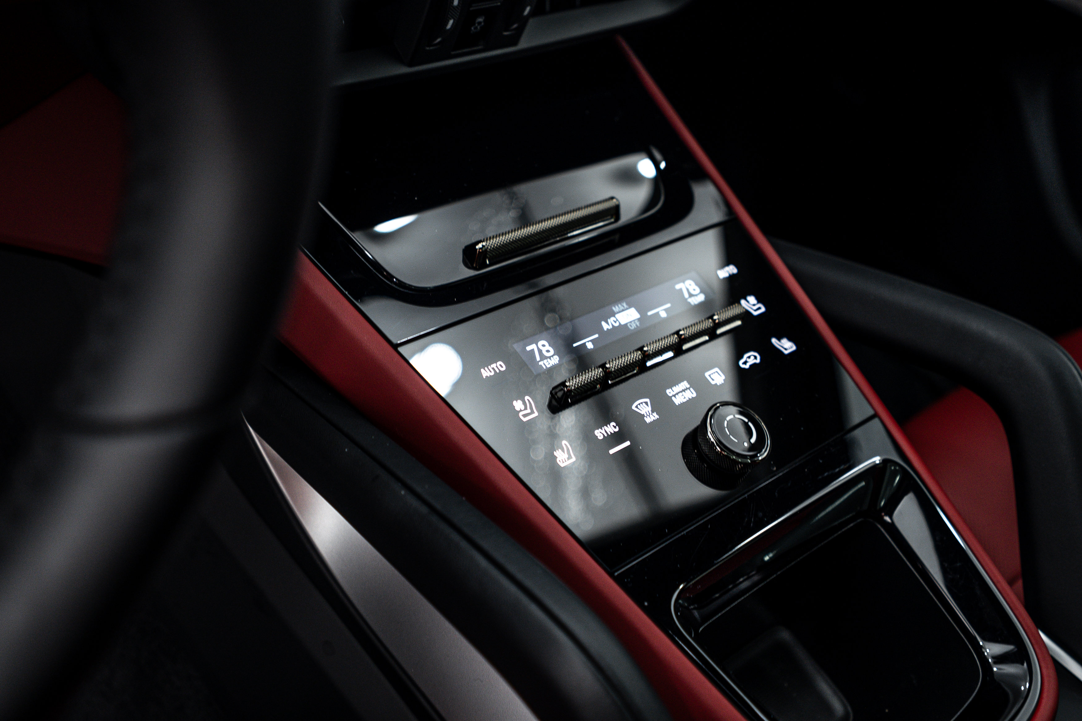 Certified 2026 Porsche Cayenne Turbo AWD/4WD image 16