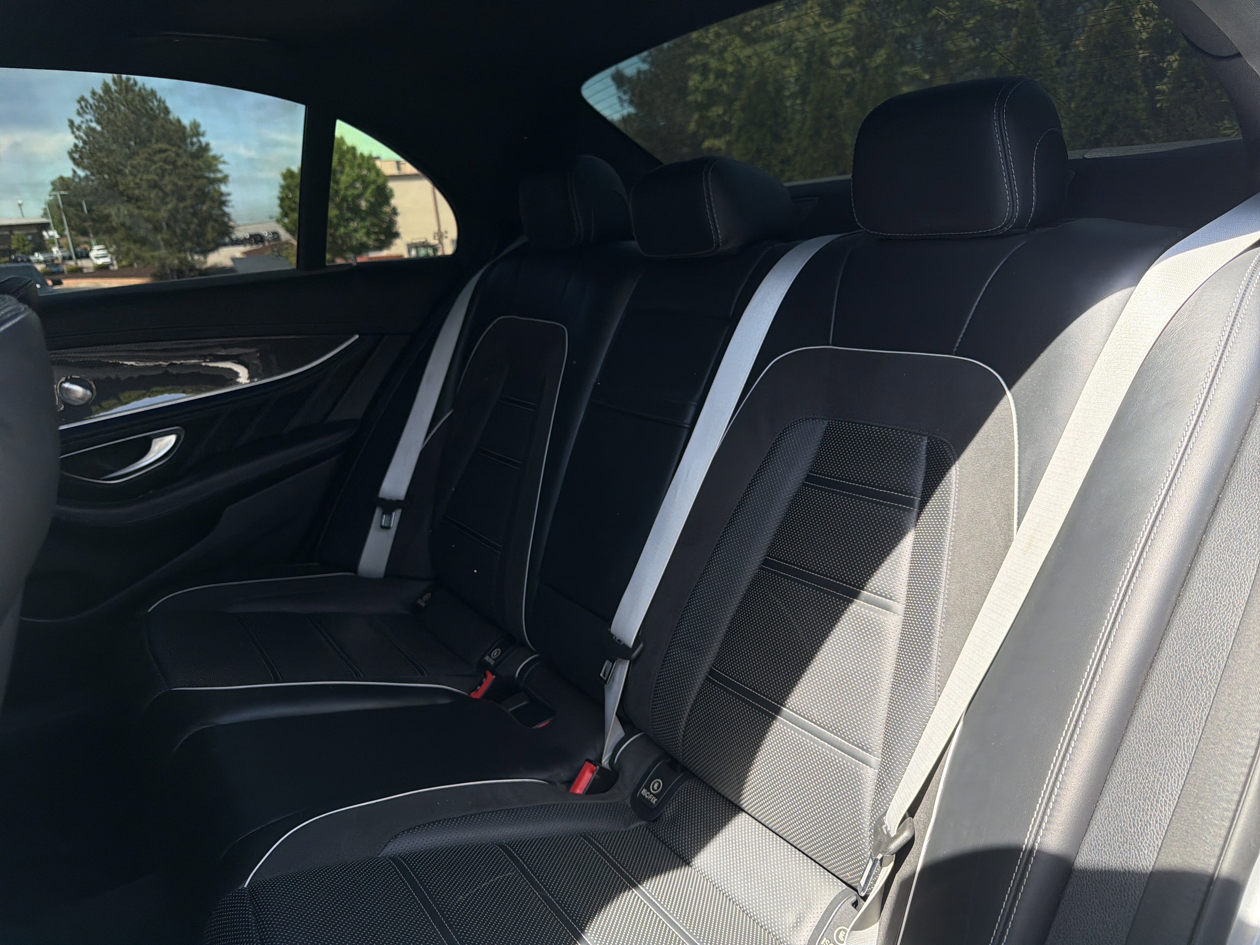 Used 2019 Mercedes-Benz E 63 AMG S image 9