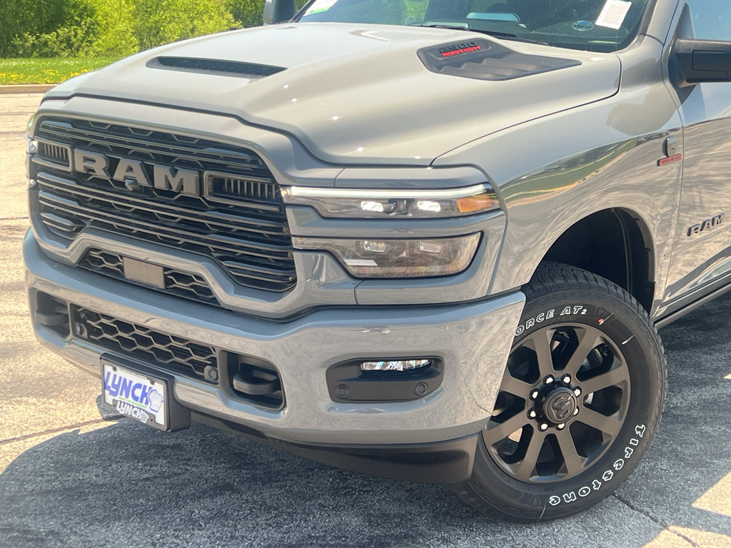 New 2026 RAM 2500 Laramie AWD/4WD image 8