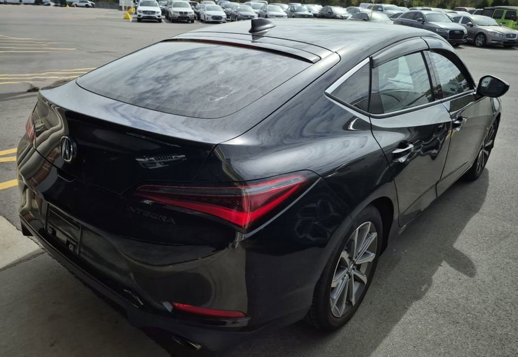 Used 2023 Acura Integra image 4