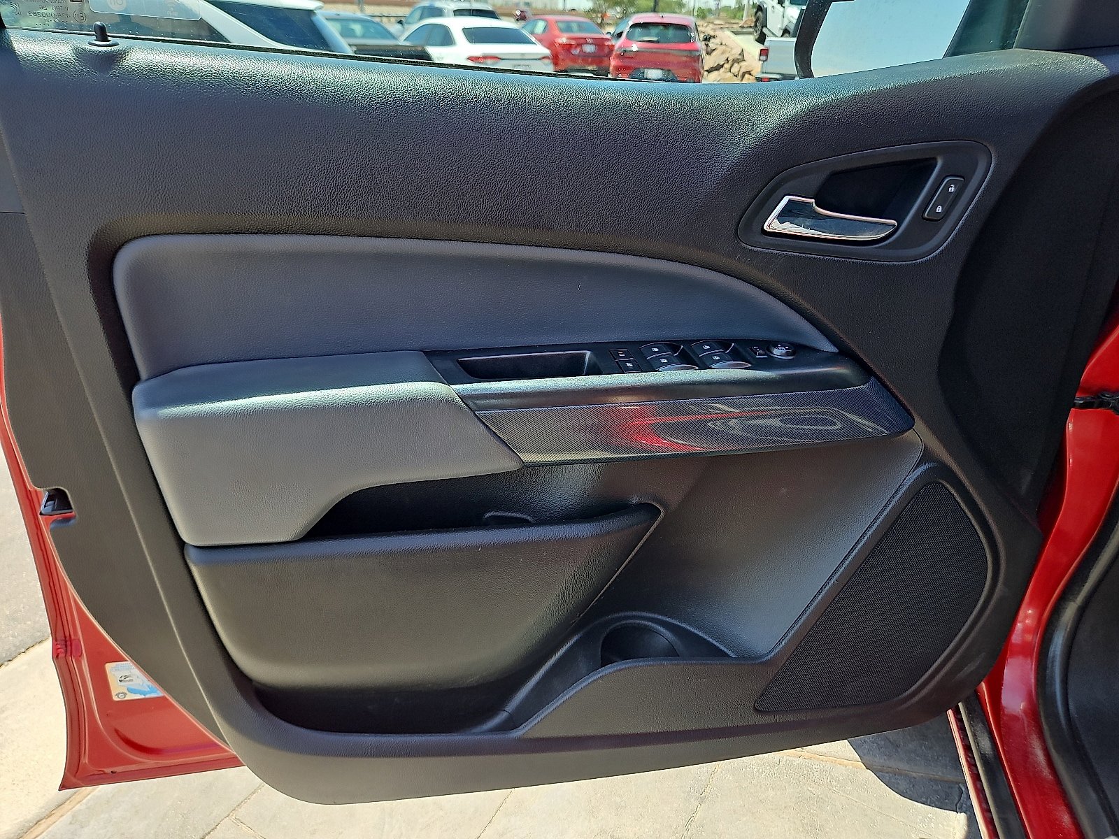 Used 2021 Chevrolet Colorado Z71 AWD/4WD image 8